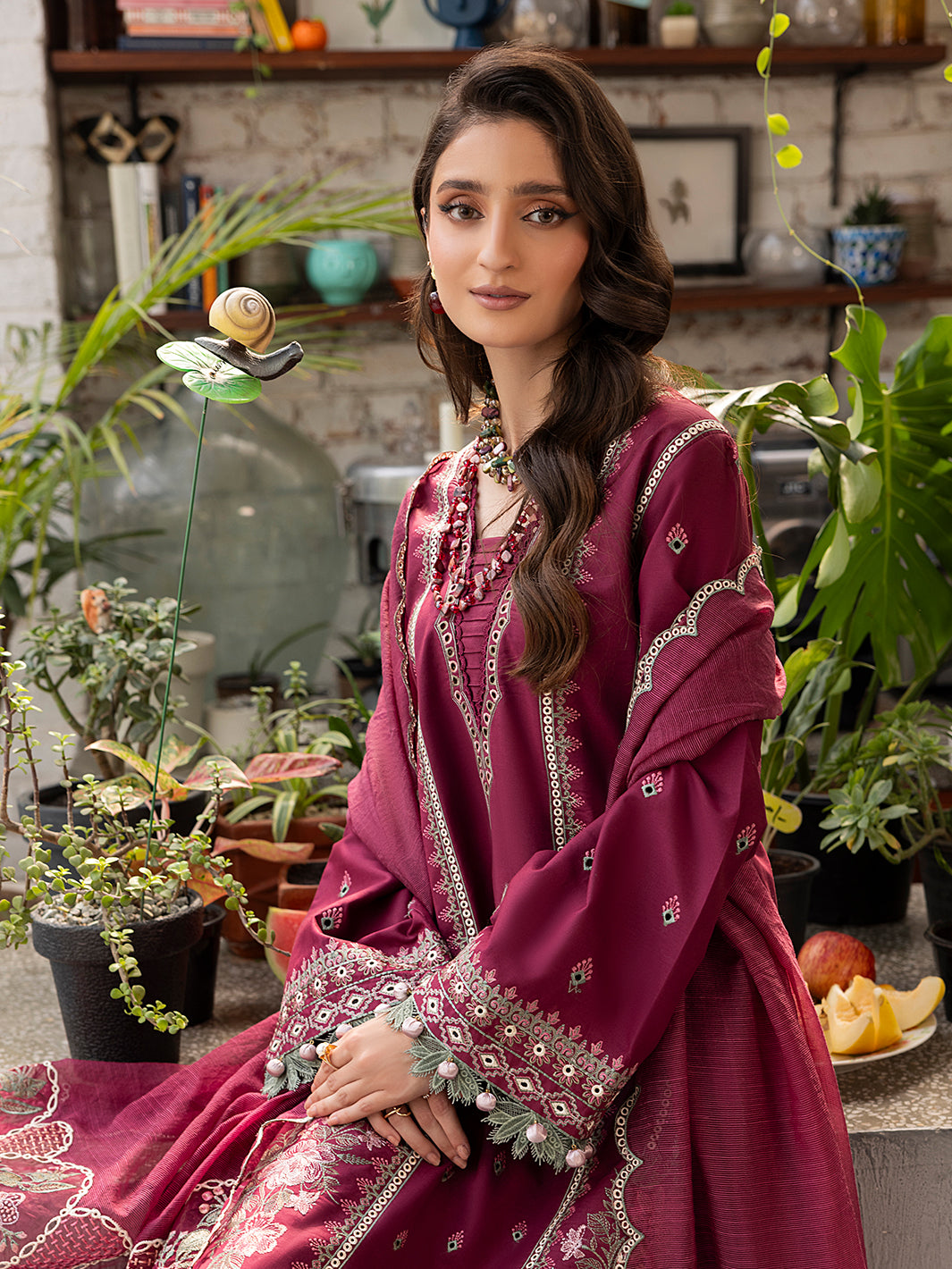ALOURA