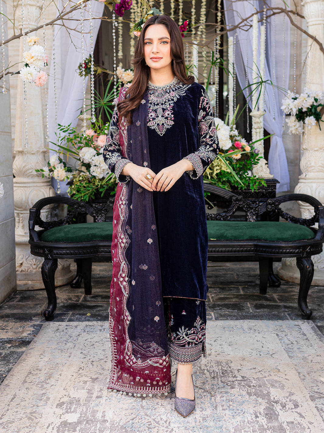 Buy Ready to Wear Anarkali Style Black Bengali Wedding Clothing Online for  Women in USA