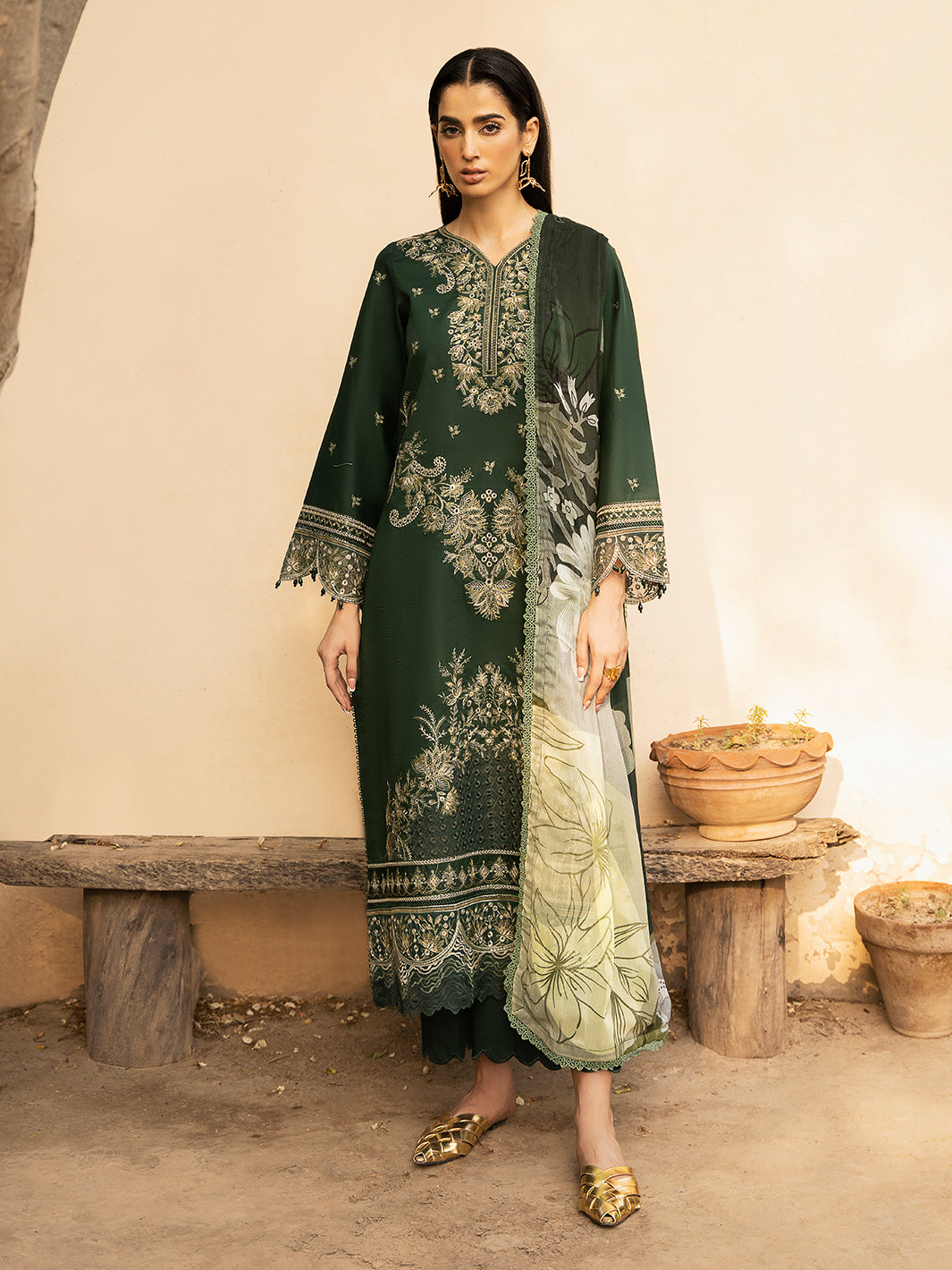 ZAIB | Dastak Luxury Lawn | Izel Apparel