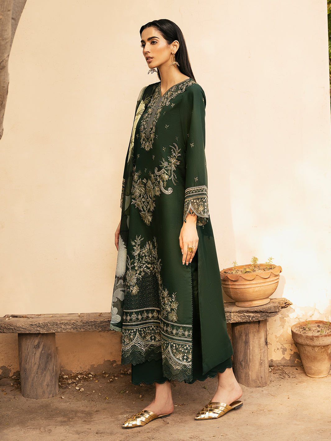 ZAIB | Dastak Luxury Lawn | Izel Apparel